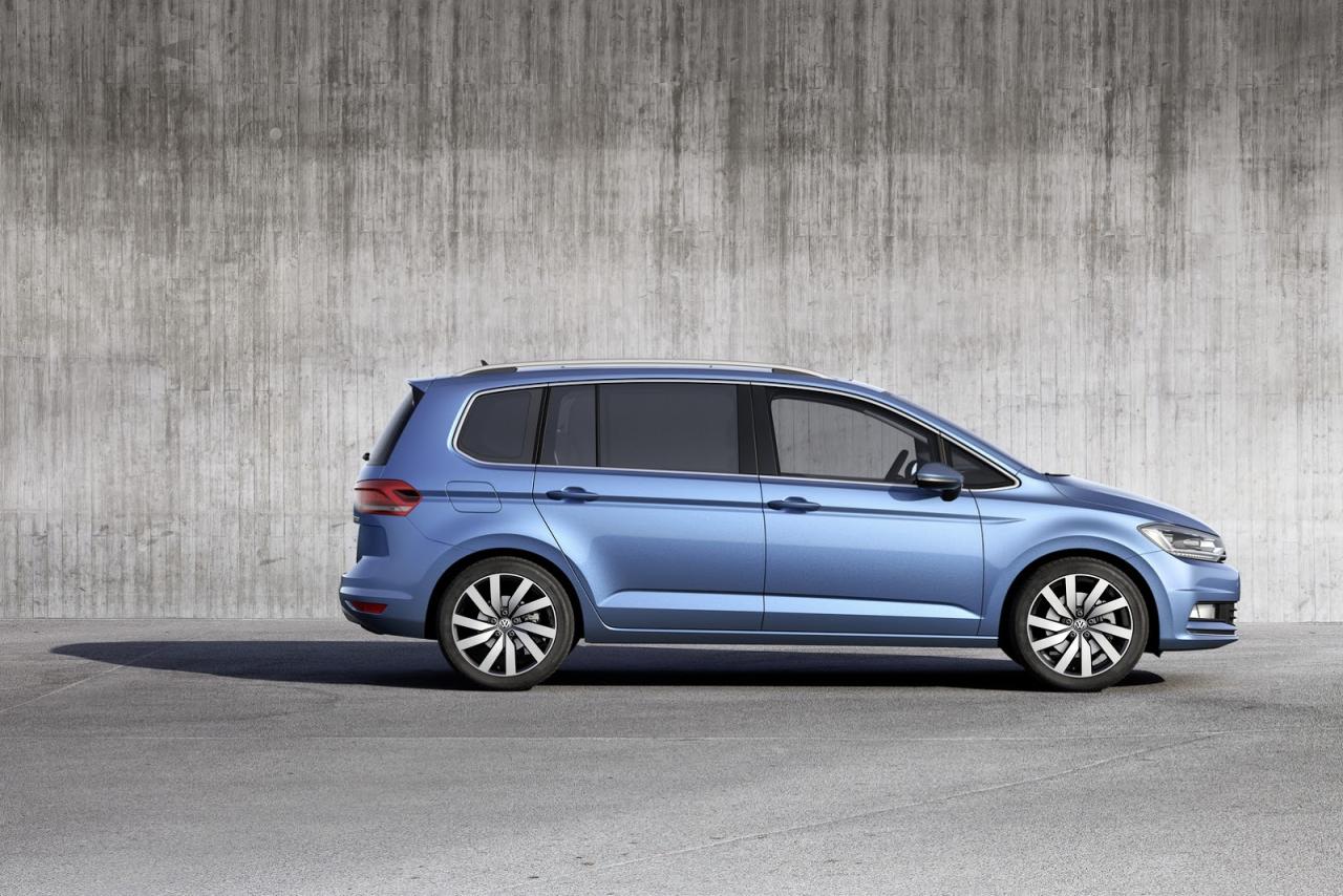 d3dd2d04-2015-vw-touran-8.thumb.jpg.c347eb55b83eb475d11961cbfe9459c2.jpg