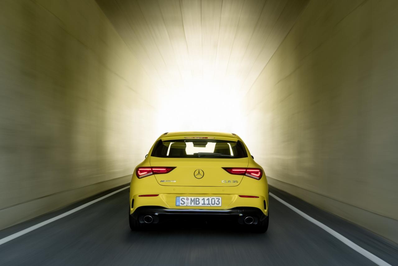 e4262987-mercedes-amg-cla-35-shooting-brake-2.thumb.jpg.ed08da466fe3ba8027ca93879ea51af0.jpg
