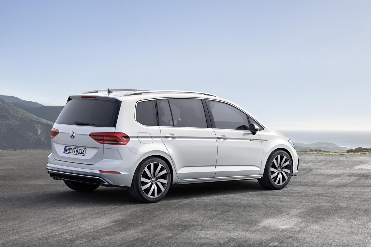 f85eac72-2015-vw-touran-9.thumb.jpg.f6db882156254704ac7b38f692b69609.jpg