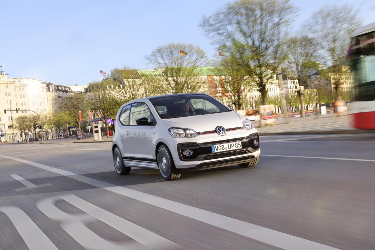 f9992688-2018-vw-up-gti-8.thumb.jpg.4cdce4fed0c50a8f028d8eb435485c0e.jpg