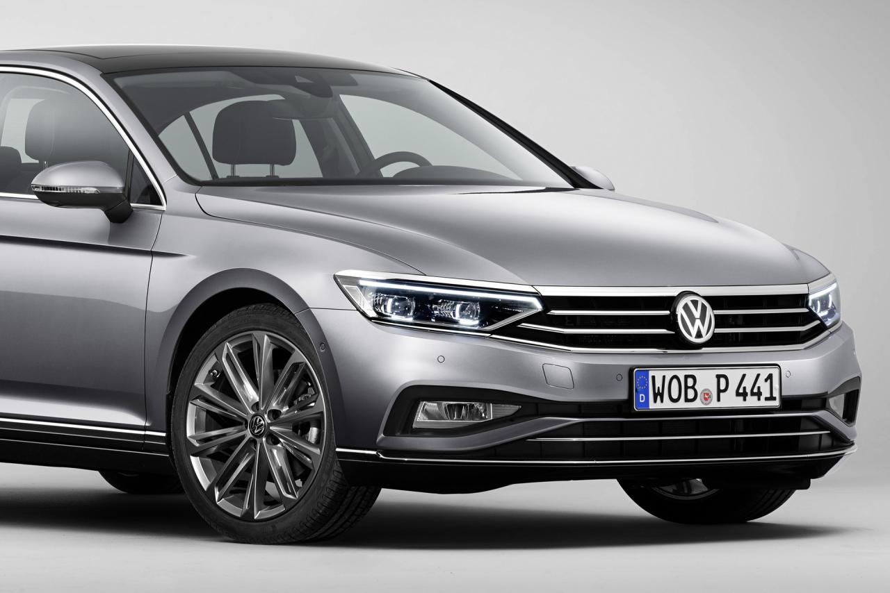 fba18940-2019-vw-passat-facelift-11.thumb.jpg.baa7abd579847aed27adbb7b68a5c8e1.jpg