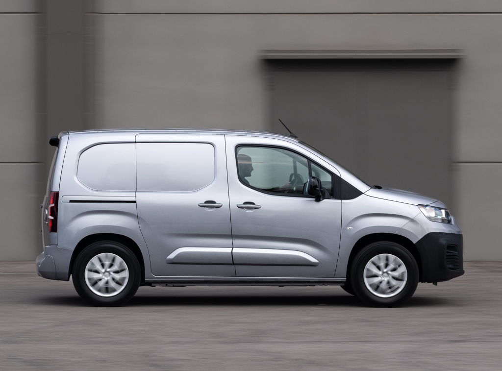 fiat_e-doblo_van_337_028802e90e510a94.jpg.981709d20dea0ff6ddf16b8f98d58df6.jpg