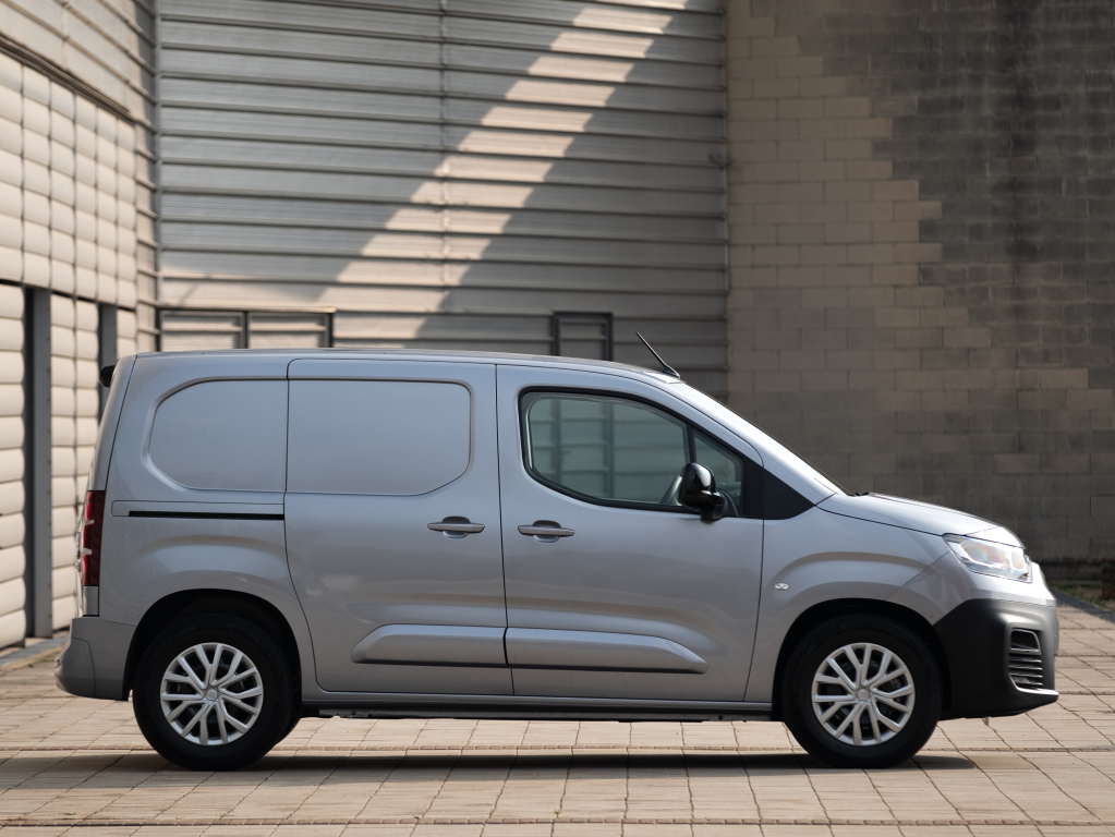 fiat_e-doblo_van_82_0179000014c10f95.jpg.eb79081959b3f68e521edf69980a6840.jpg