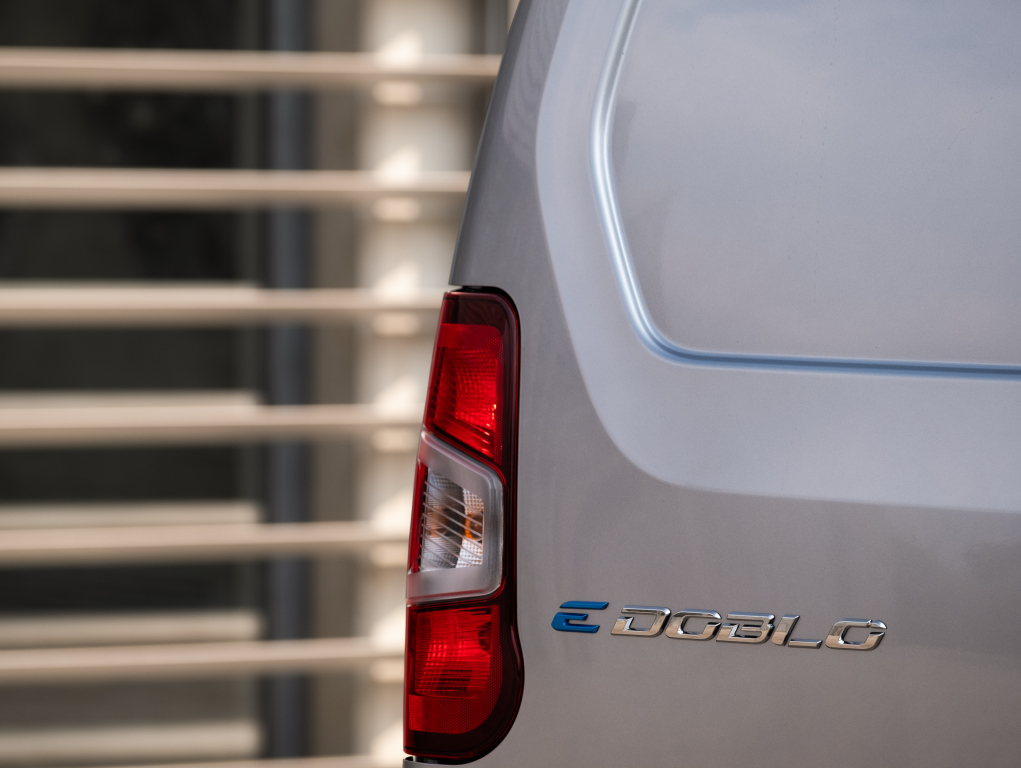 fiat_e-doblo_van_86_0287000013df0ef1.jpg.1fce64f477cbb5381e10e38c9866b3c8.jpg
