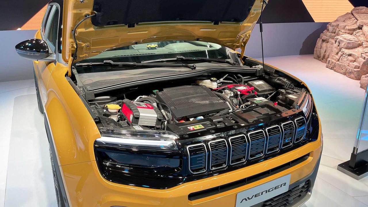 jeep-al-salone-di-parigi-2022.thumb.jpg.5436099a89431b476e6341597d044d18.jpg