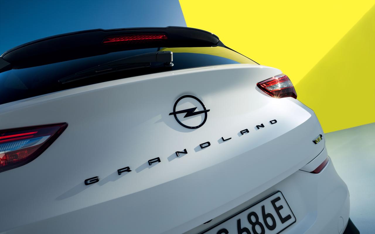 opel_grandland_gse_520369-6357ff4121f7b_6358c0bea0526.thumb.jpeg.5f6914acce14a506e0ec4d2175750414.jpeg