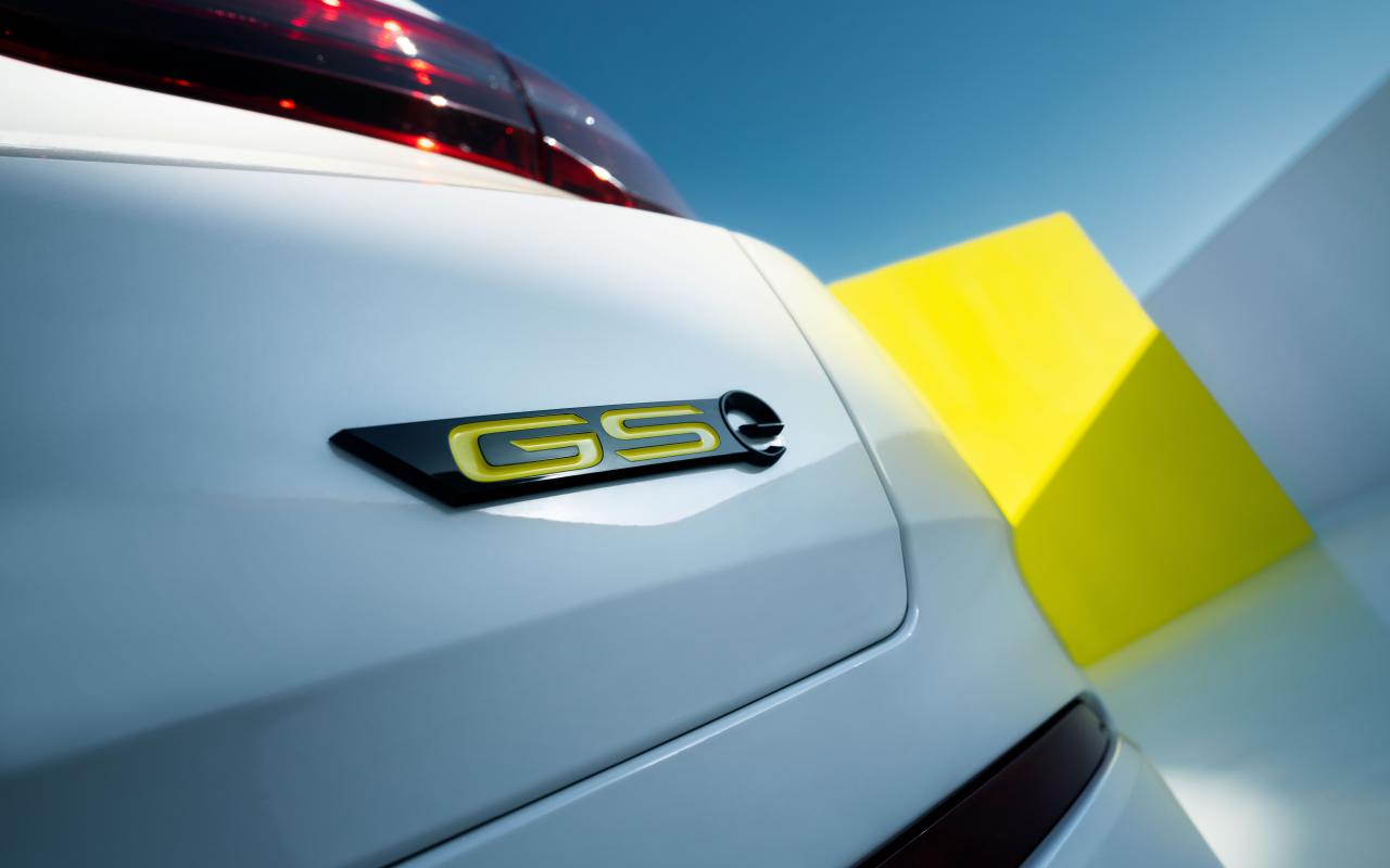 opel_grandland_gse_520370-6357ff391f823_6358c0bea95ed.thumb.jpeg.aa757c2166bc13e87163df31ab0a6526.jpeg