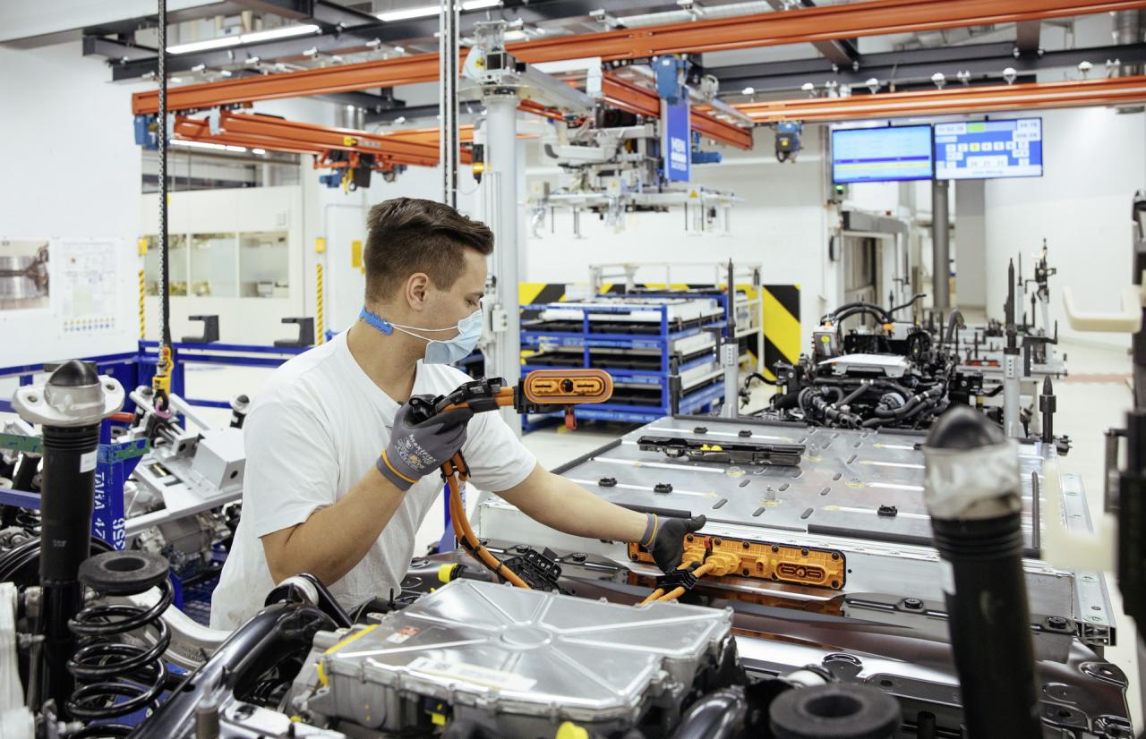 vw-id3-dresden-production-site-1.thumb.jpg.e7a858fd2d826018f34491d54092c225.jpg