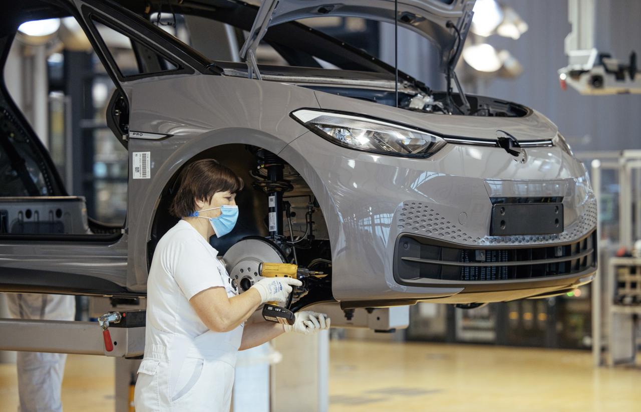 vw-id3-dresden-production-site-3.thumb.jpg.5d7a28ed58cbf64ac3638eb2cf9fcc5a.jpg