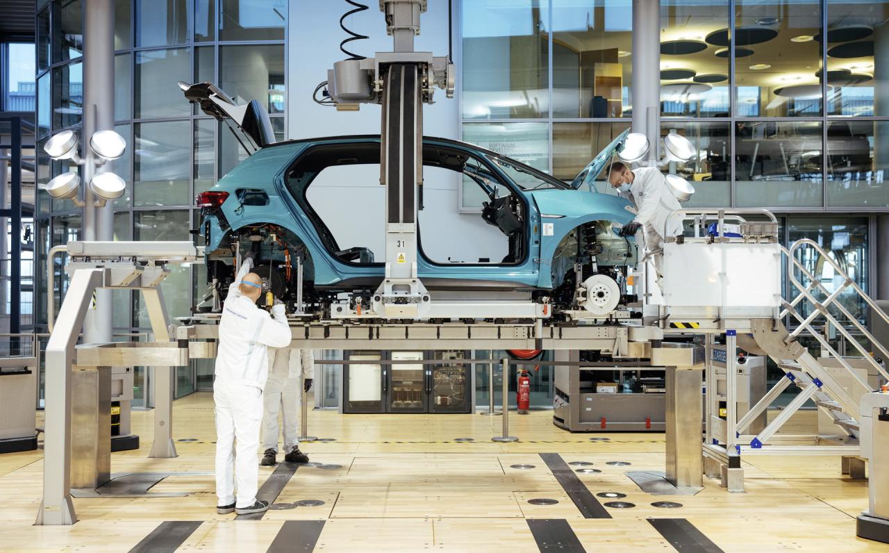 vw-id3-dresden-production-site-4.thumb.jpg.7759f51ab7236951d27de2098d0f53fd.jpg