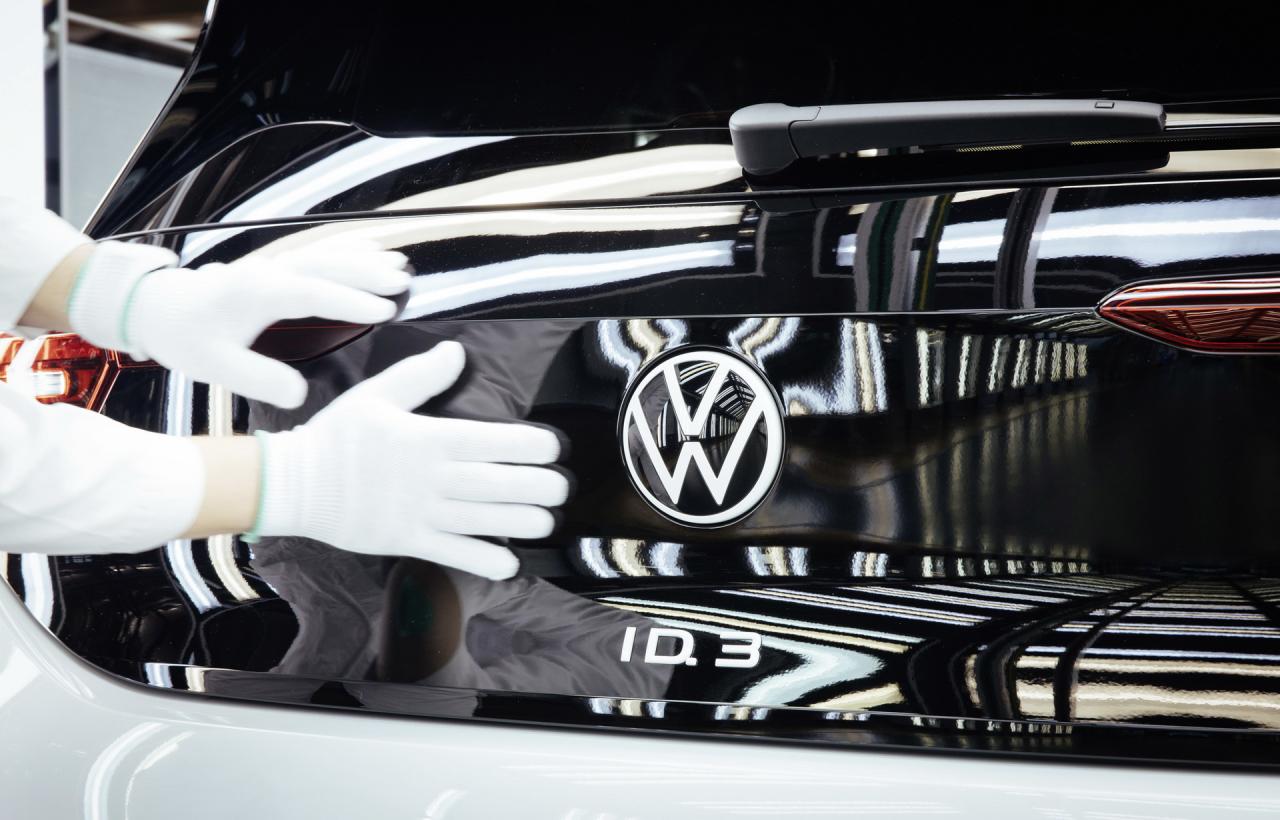 vw-id3-dresden-production-site-6.thumb.jpg.9e4934ed7a4461e7e9150c625181adc4.jpg