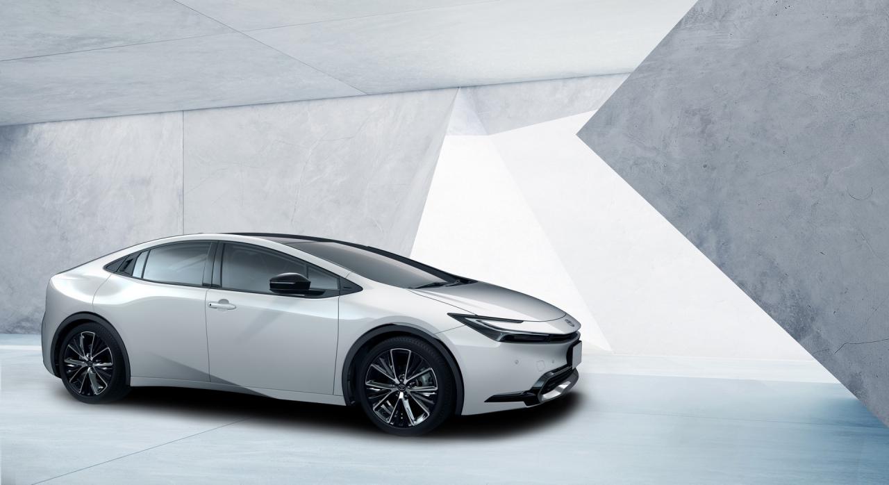 2023-Toyota-Prius-16-1.thumb.jpg.6fedffe7d9c7cf354159efb84fa0e3e2.jpg