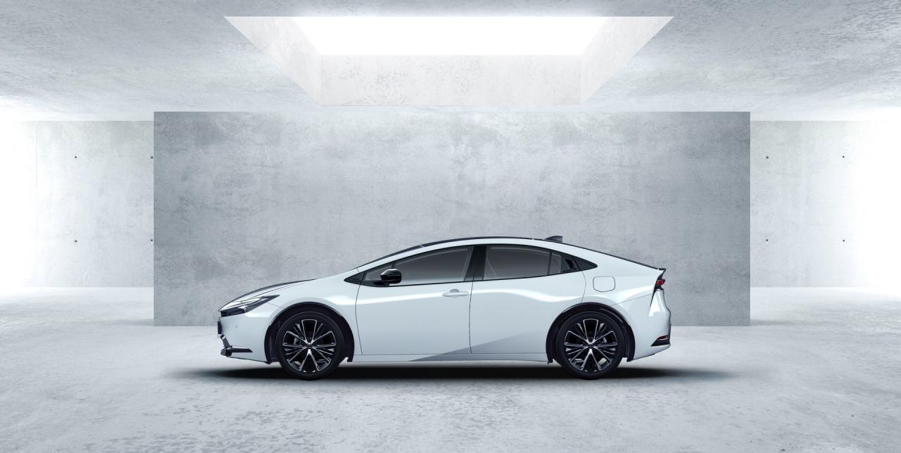 2023-Toyota-Prius-17-1.thumb.jpg.7f22c5383c26bd171bccc30ebcb7302d.jpg