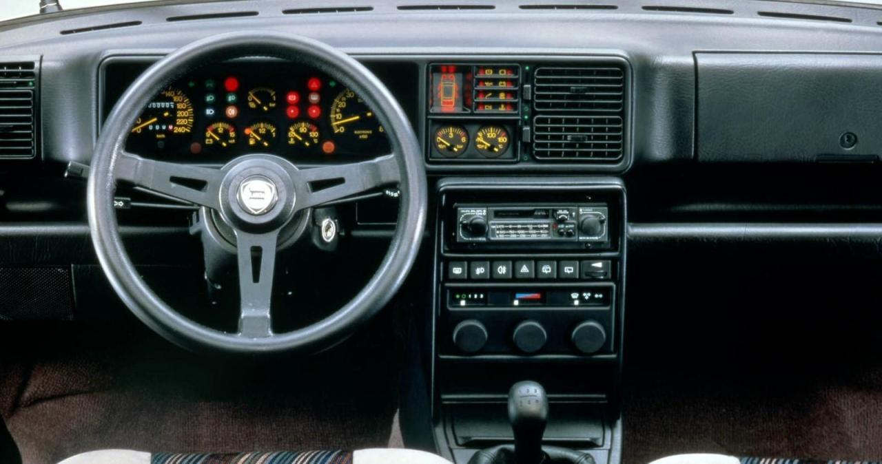 lancia-delta-hf-integrale-7.thumb.jpg.15356320752dde0fd38beaf5b2e686d6.jpg