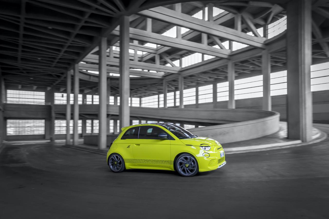 newabarth500e03-637c9759e208b_637ca4538d68e.thumb.jpeg.19da52b289134fd62654f7ee8e274e7f.jpeg