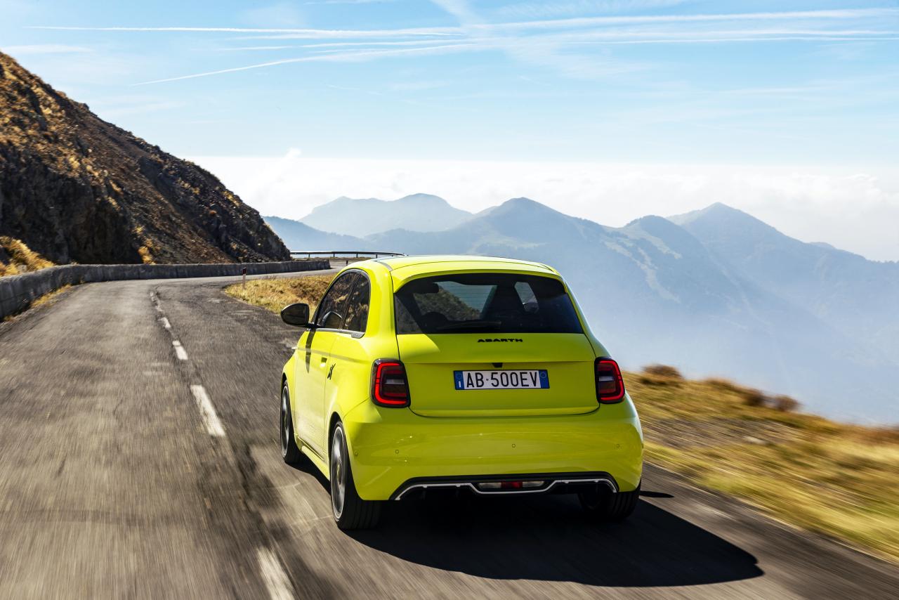 newabarth500e09-637c973cf03a4_637ca453f11ad.thumb.jpeg.1fb783e4f4110763a6a0fd31af24008d.jpeg