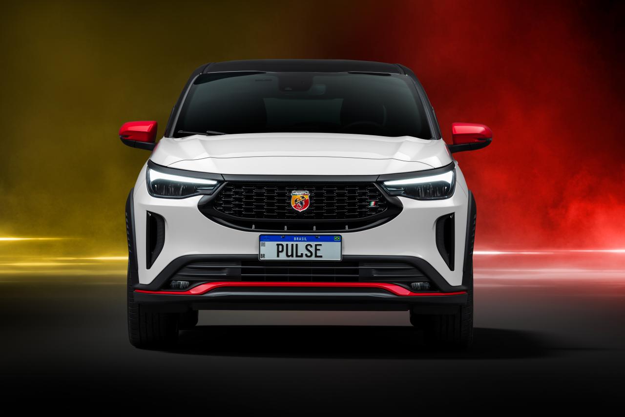 pulse_abarth_008-63757dbf2b862.thumb.jpeg.a32ca7d5427509696f48c4a1faa385d7.jpeg