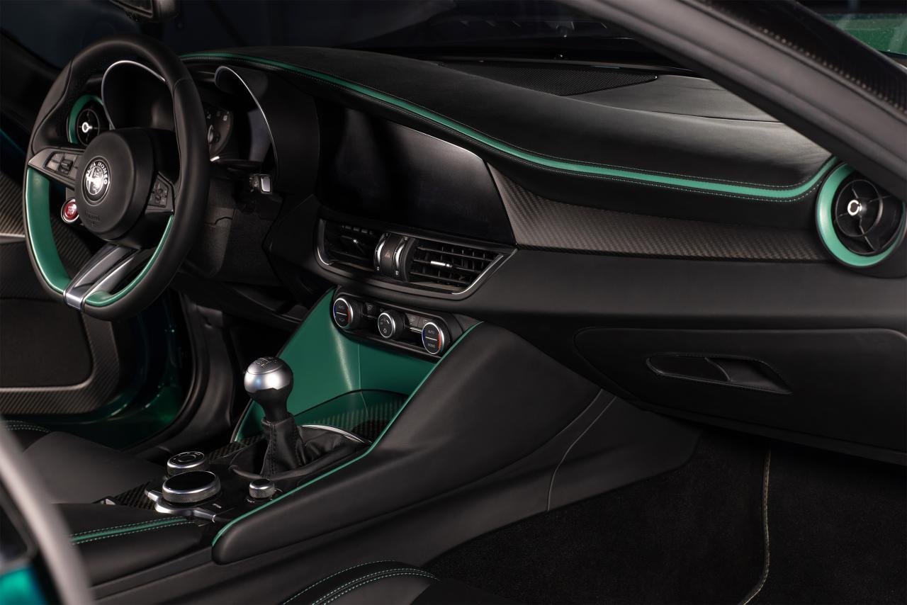 17_Alfa-Romeo_GiuliaSWB_Zagato.thumb.jpg.cdd745753d231a9845f6635e031c6a96.jpg