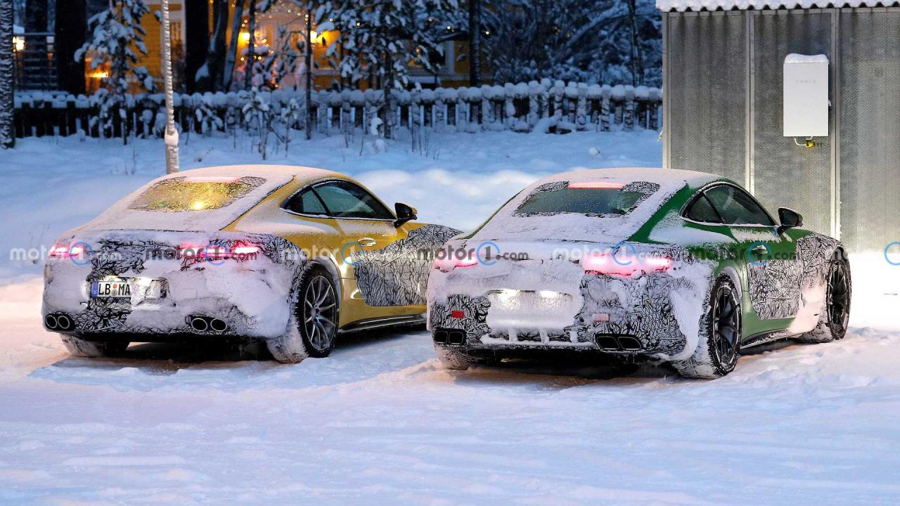 1949464717_2023-mercedes-amg-gt-coupe-less-camo-spy-photo(9).thumb.jpg.a4210edd64307d227a1be88df6e5c0e4.jpg