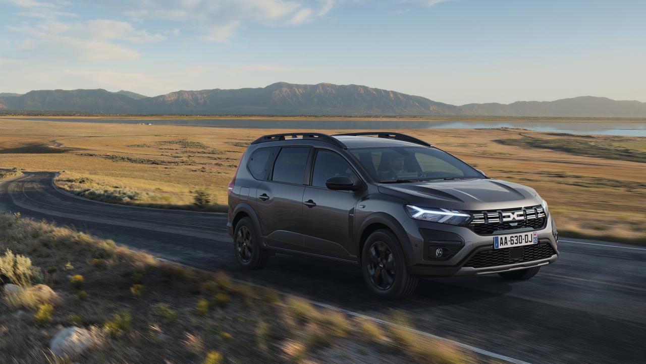 DACIA_Jogger_HYBRID_140_7.thumb.jpg.0c7978e8dd5fc29296643f2ef992da35.jpg