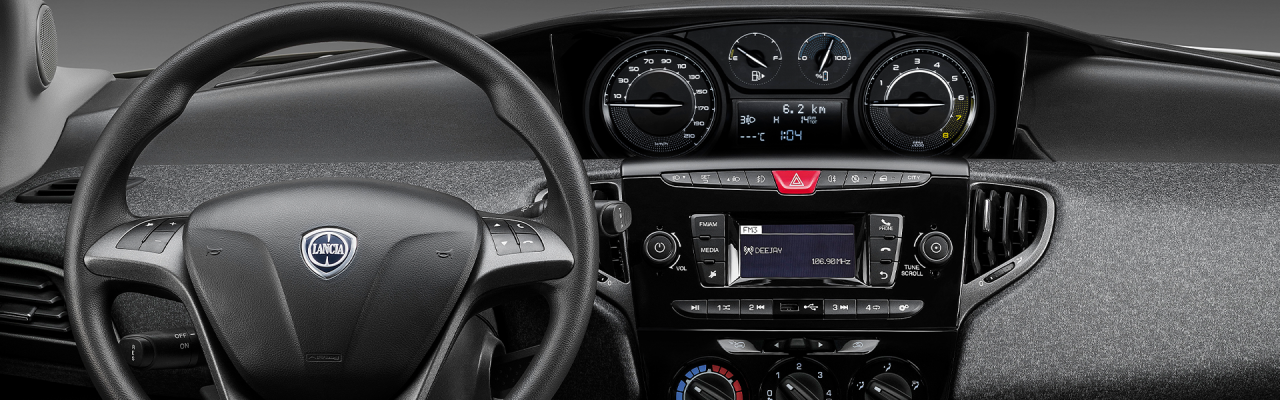 LANCIA_MP_SILVER_INTERNI_2_DSK_1920x600_.thumb.png.afc15b623ce10ab1c99d1d1c4335362b.png