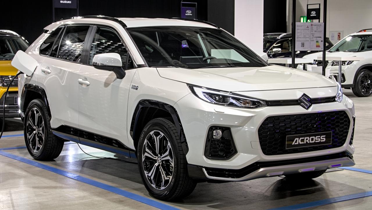 Suzuki_Across.jpg