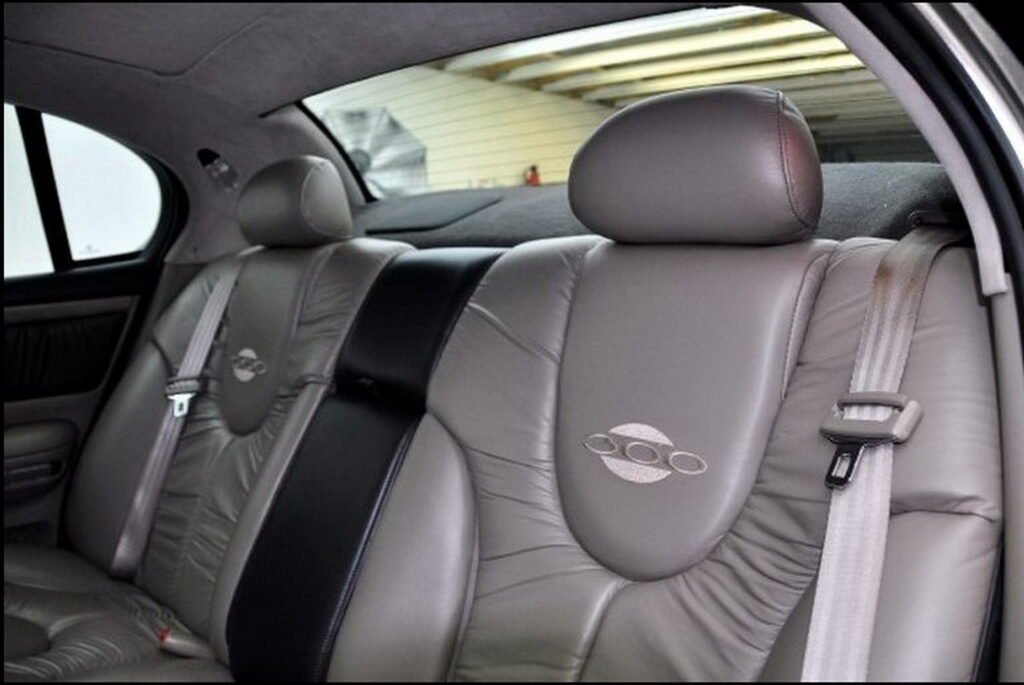 https___www.carscoops.com_wp-content_uploads_2022_12_1993-Chrysler-300-Prototype-Concept-Car-26-1024x685.jpg