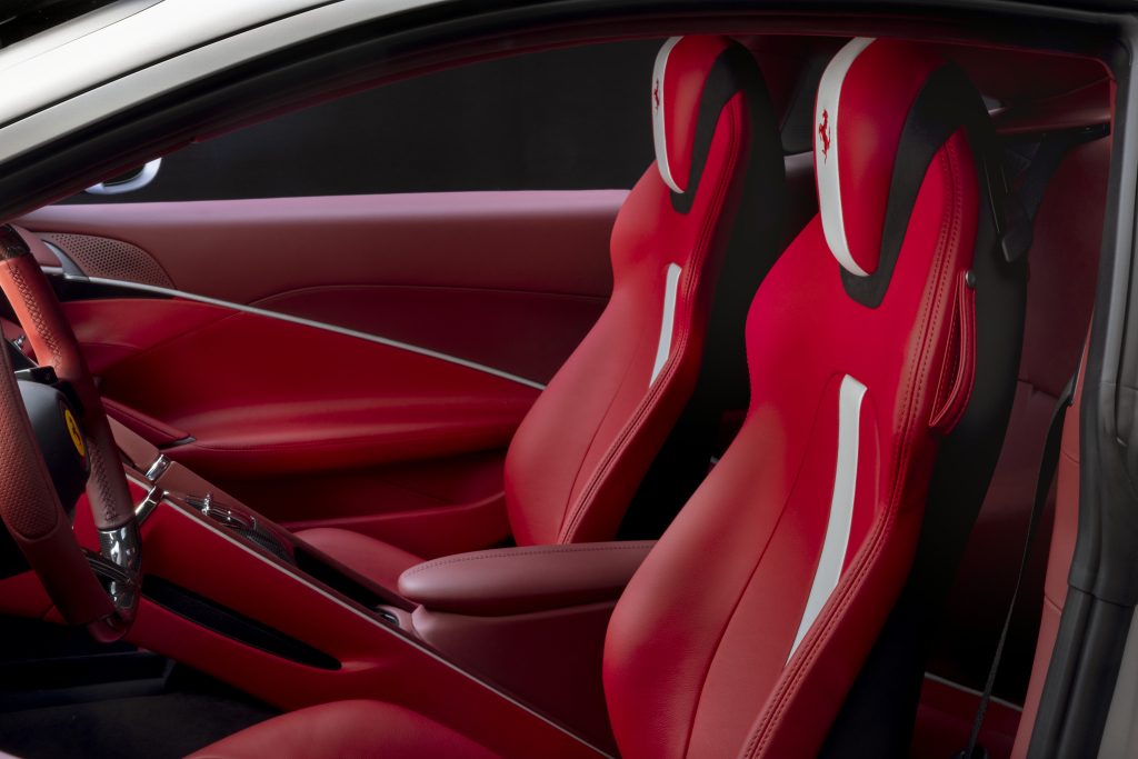 ferrari_roma_tailor_made_for_30th_anniversary_in_china_5.jpg