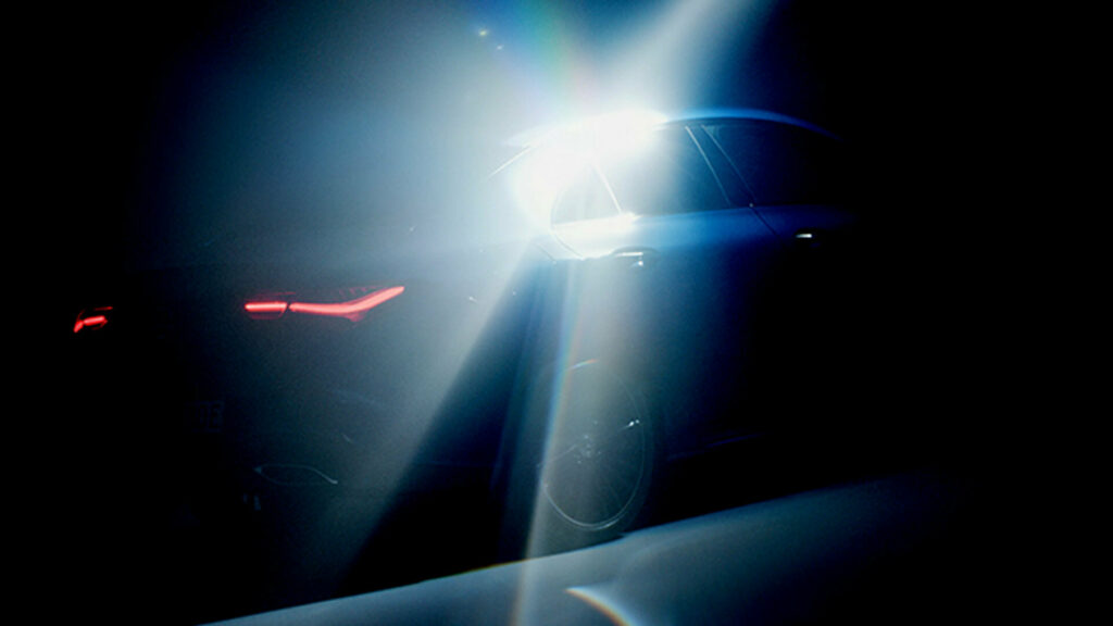 https___www.carscoops.com_wp-content_uploads_2023_01_2024-Mercedes-CLA-Teaser-1024x576.jpg.241bab9a1e1311fcf69476de261a88ad.jpg