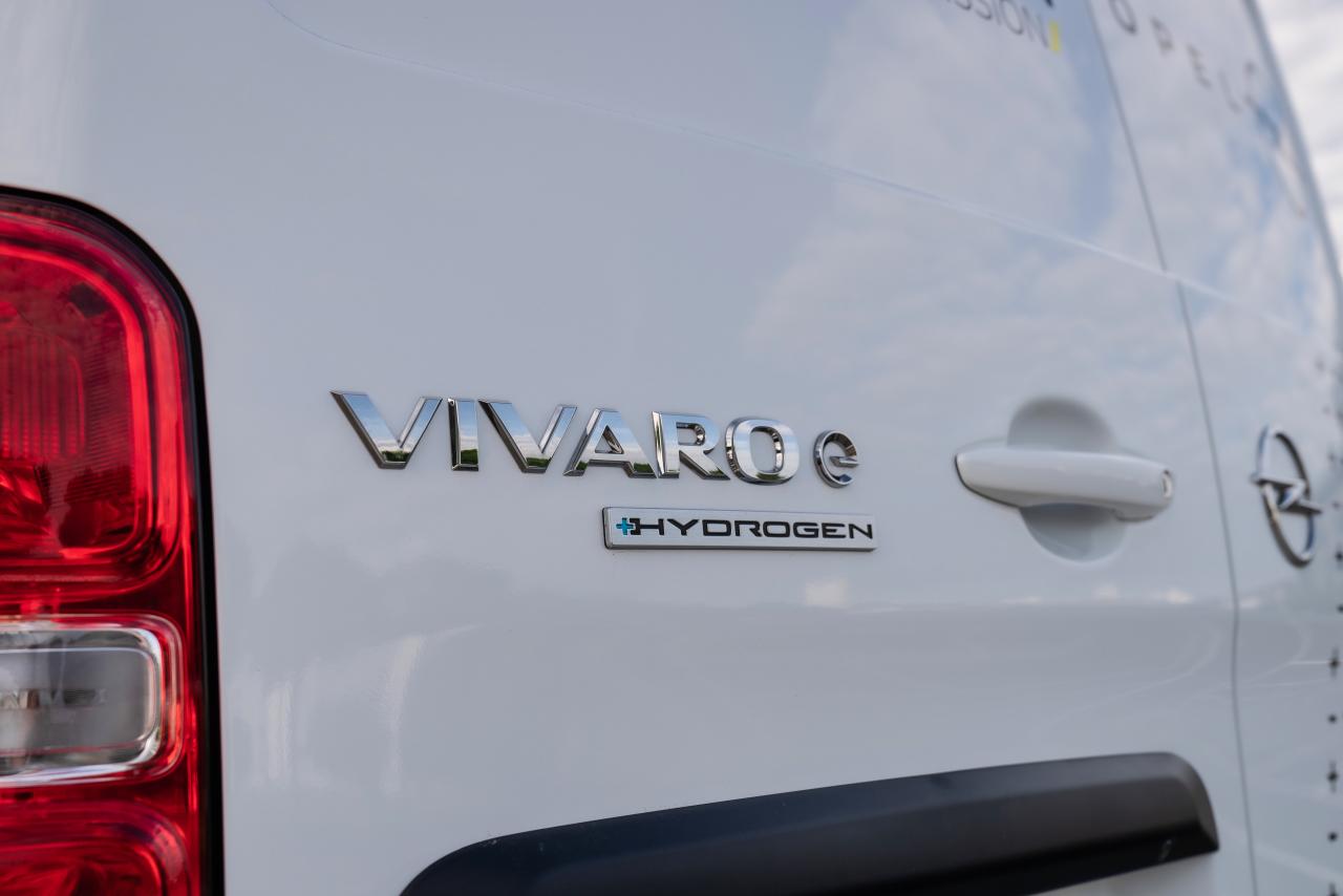 opel_vivaroe_hydrogen_520018-63ac470914c4d.thumb.jpg.0da5b4eb6588979b094e68f6865eb6b9.jpg