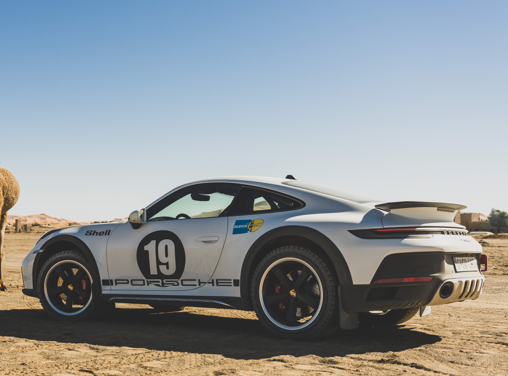 porsche_911_dakar_rallye_1971_09e1049711ae0d19.jpg.ffbe357418208c4f1c192903bd229817.jpg