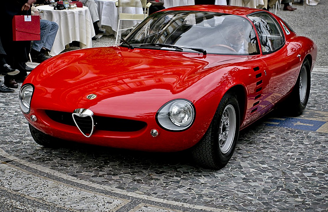 1113px-Alfa_Romeo_Canguro_-_Left_Front3_Quarter.jpg.cc520322ee1b6a0b49ad8e9e83fb7c8f.jpg