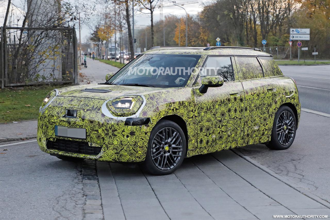 2025-mini-aceman-spy-shots--picture-credits-baldauf-sb-medien_100866115_h.jpg