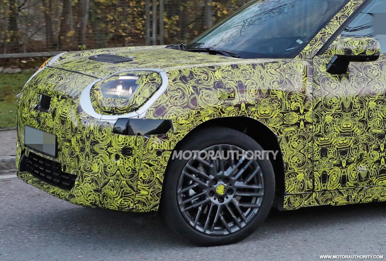 2025-mini-aceman-spy-shots--picture-credits-baldauf-sb-medien_100866123_h.jpg