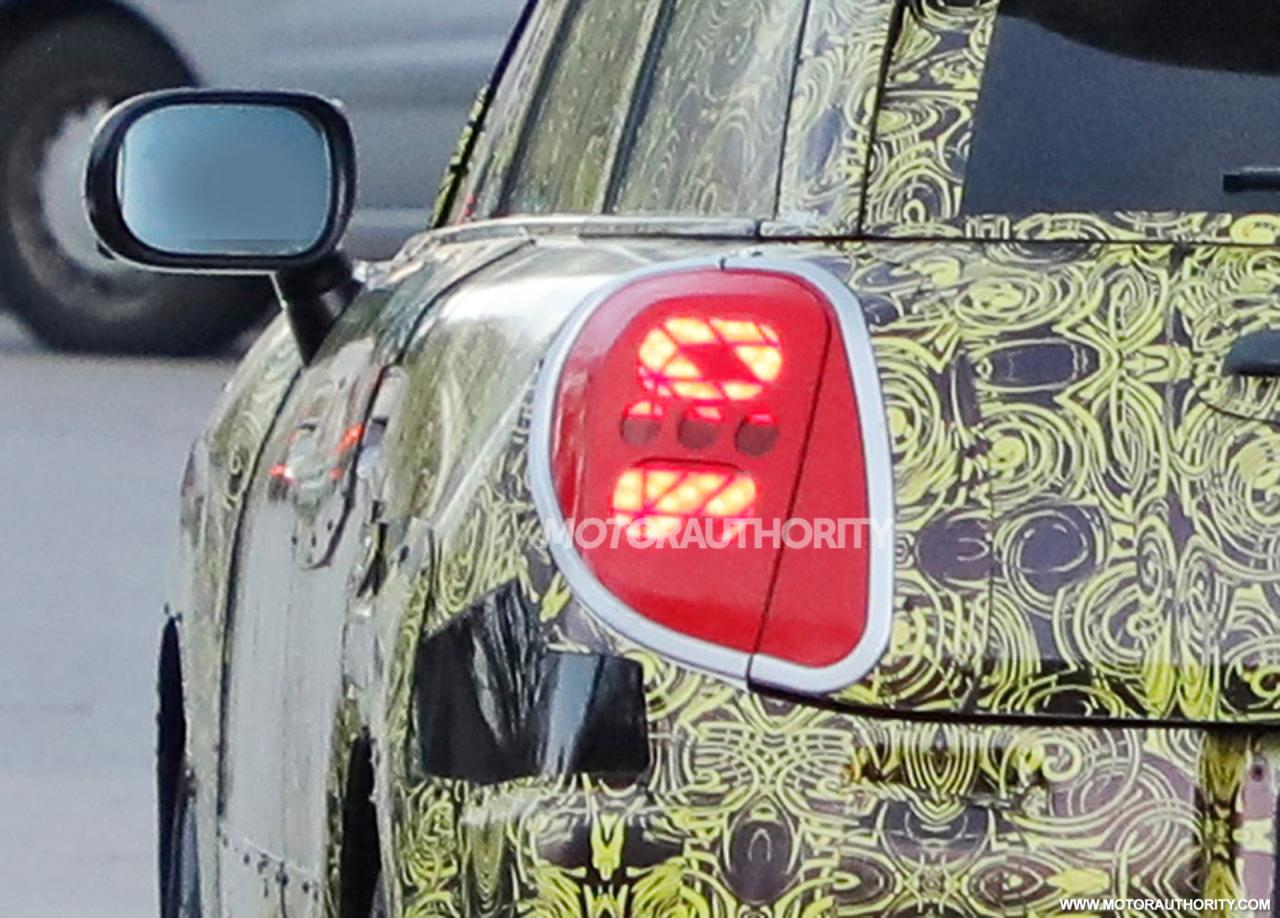 2025-mini-aceman-spy-shots--picture-credits-baldauf-sb-medien_100866125_h.jpg