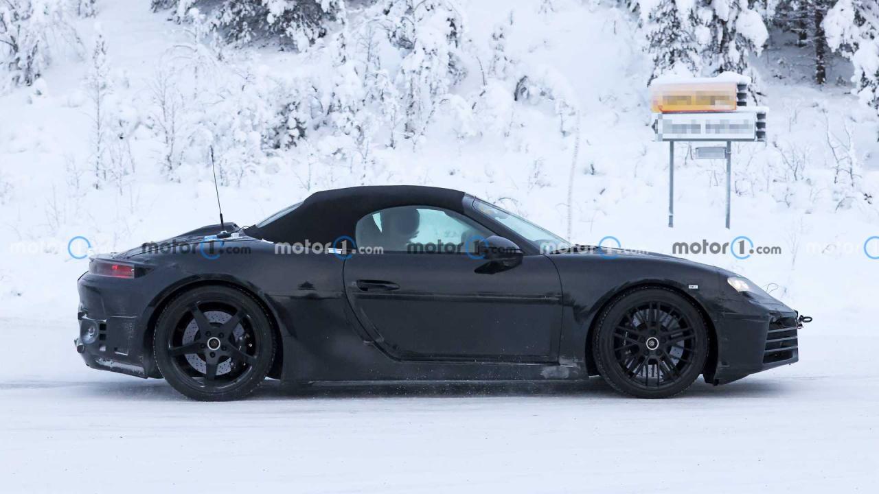 2025-porsche-718-boxster-ev-spy-photo-near-the-arctic-circle(10).thumb.jpg.f19155a9963a00b90062efa4761ccb3e.jpg
