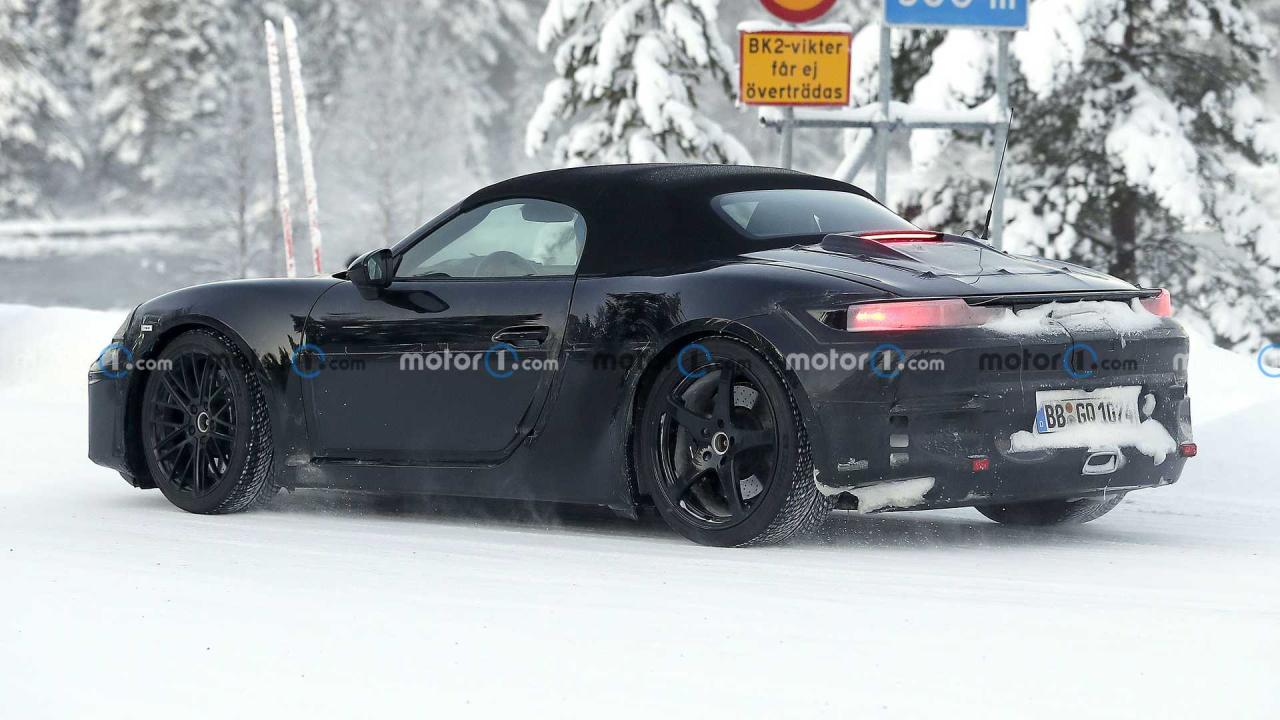 2025-porsche-718-boxster-ev-spy-photo-near-the-arctic-circle(3).thumb.jpg.c4151177b6bc4db7da5b4fea73658509.jpg