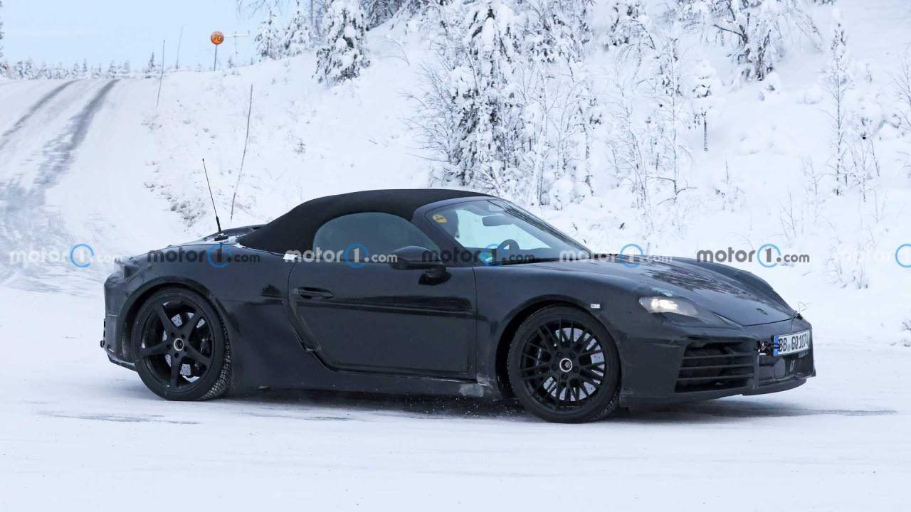 2025-porsche-718-boxster-ev-spy-photo-near-the-arctic-circle(8).thumb.jpg.c8a35944a167519e617a562564ee33d3.jpg