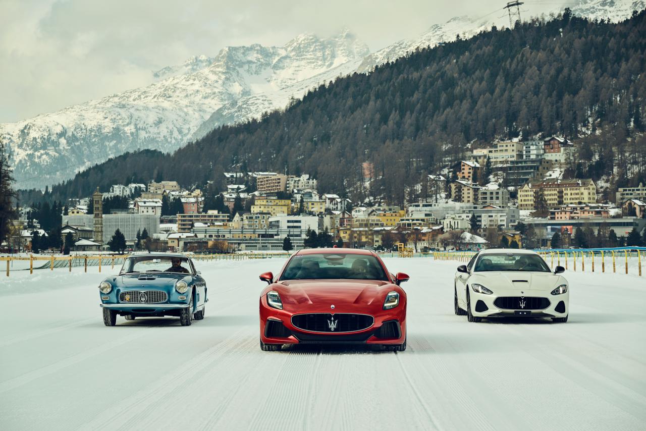 21226-MaseratiatTheI.C.E.-3500GTTouringthenewGranturismoTrofeoandthe2007GranturismowithSt.Moritzbehind.jpg