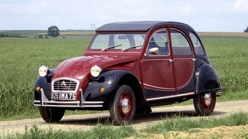 2CV.jpg.169487db14321c14e4ce339bcc8b64bf.jpg
