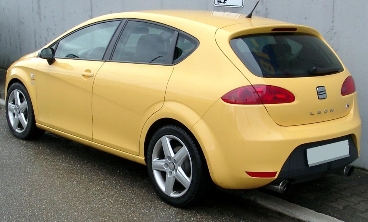 Seat_Leon_rear_20080312.thumb.jpg.3461d0513aa636a5beeeba0b35b1a8e4.jpg