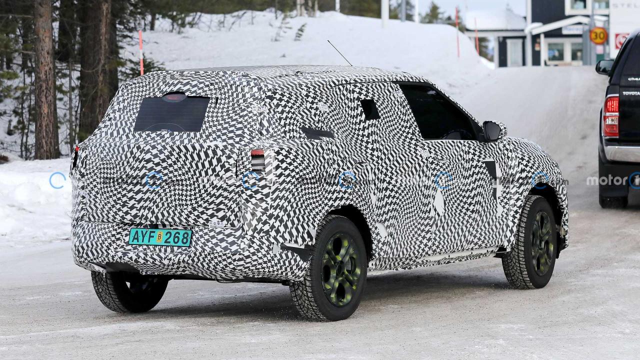citroen-c3-aircross-new-spy-photo(3).thumb.jpg.c980152adab557c9125b88bd316bf8ee.jpg