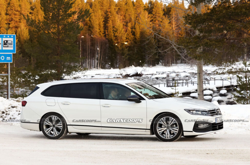 https___www.carscoops.com_wp-content_uploads_2023_02_Vollkswagen-Passat-wagon-scoop-00013-1024x677.jpg.3bddbf3e37d360bd272ab07074f9d245.jpg