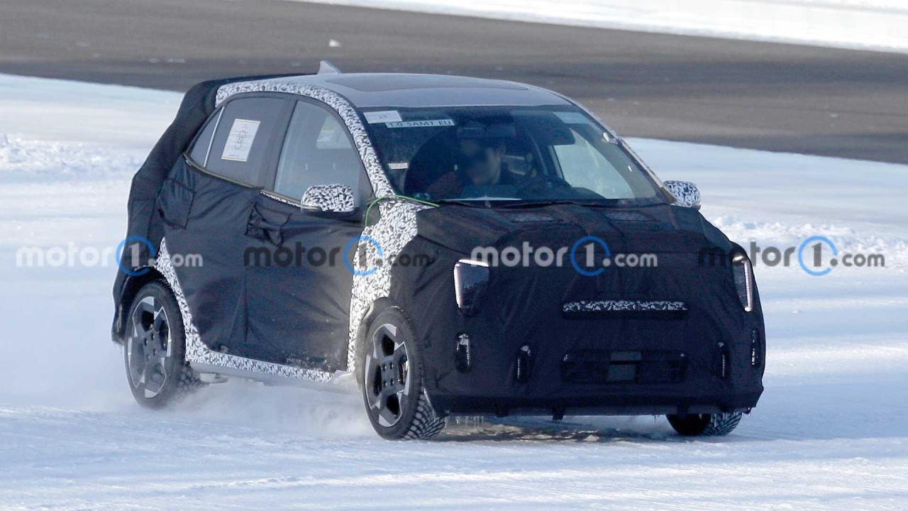 kia-picanto-refresh-spy-shots (1).jpg