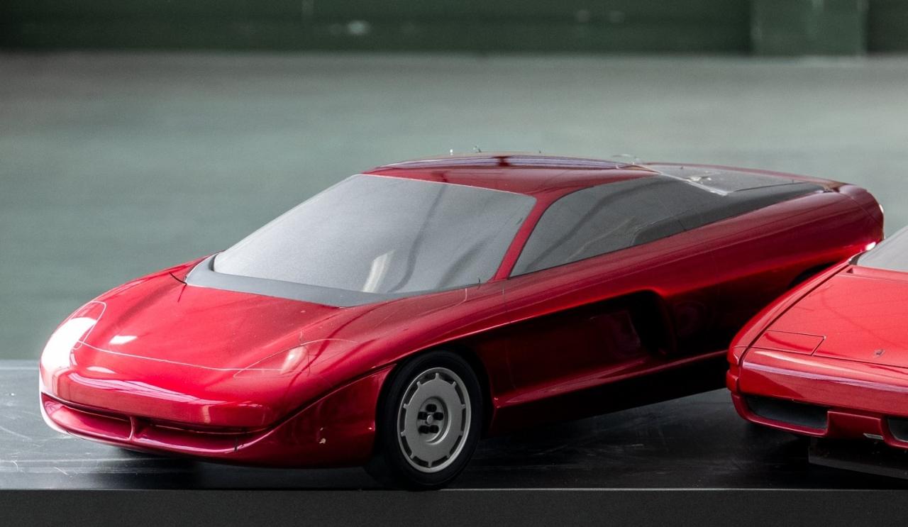 lamborghiniproposal90bertone.thumb.jpg.637bb636b1a1ce90444386a2190fbb5e.jpg