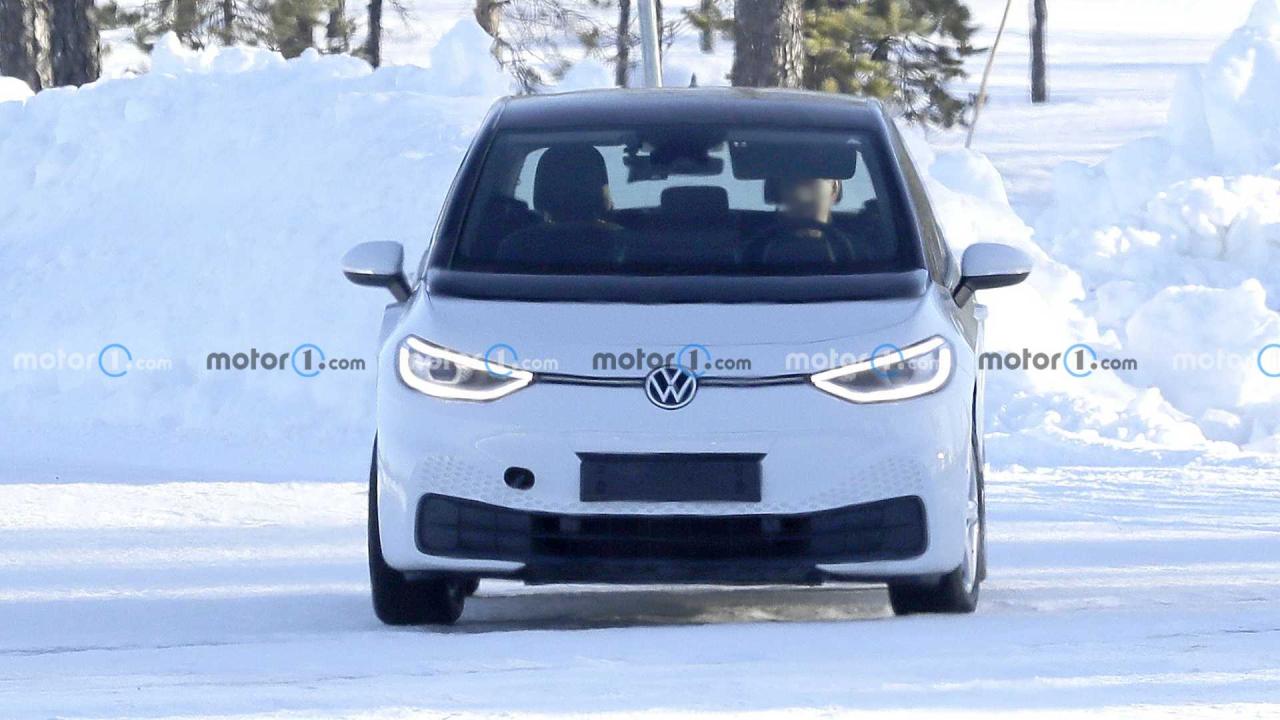 vw-id.2-mule-spy-photo.thumb.jpg.d2478c5084a676589071ca7856906b11.jpg