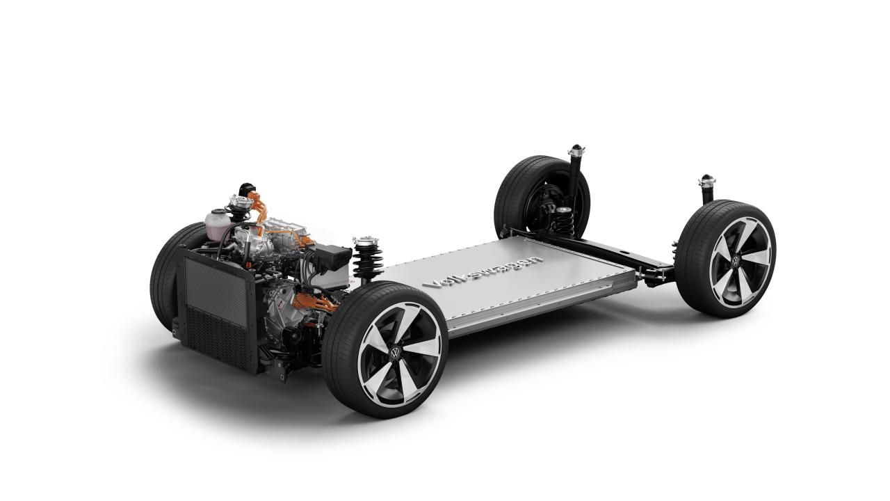 DB2023AU00172_large.jpg