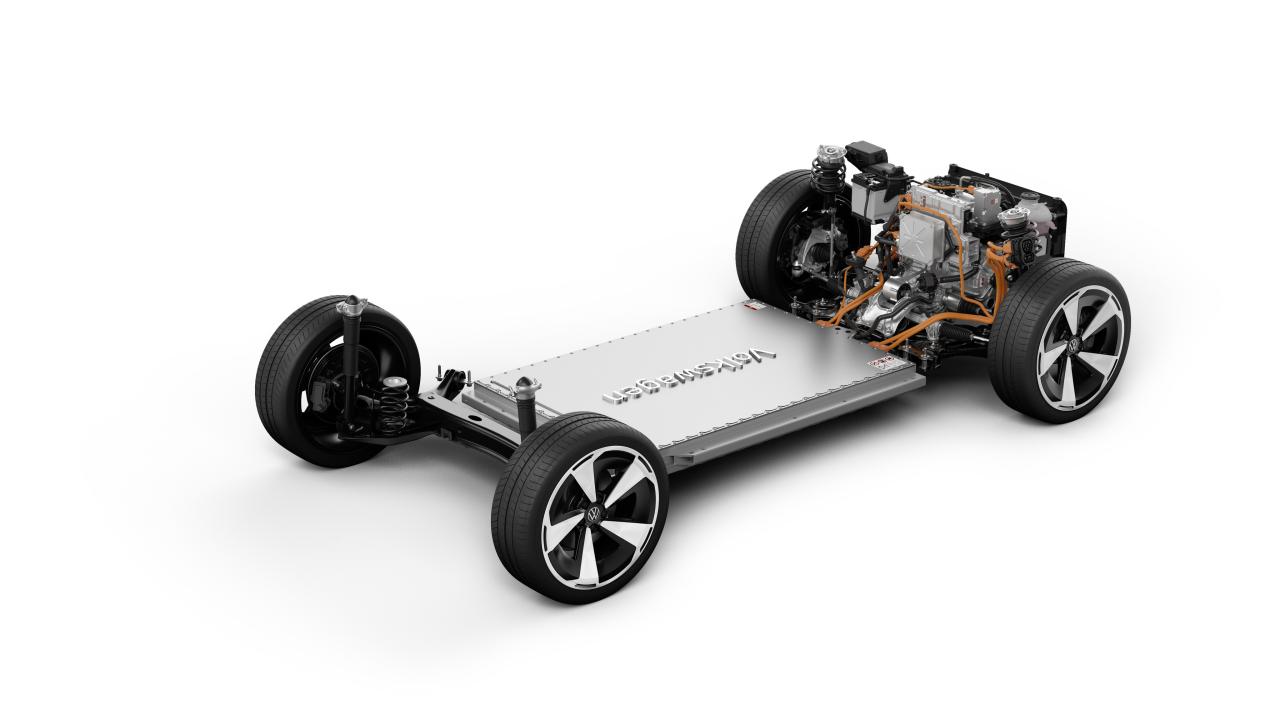 DB2023AU00176_large.jpg