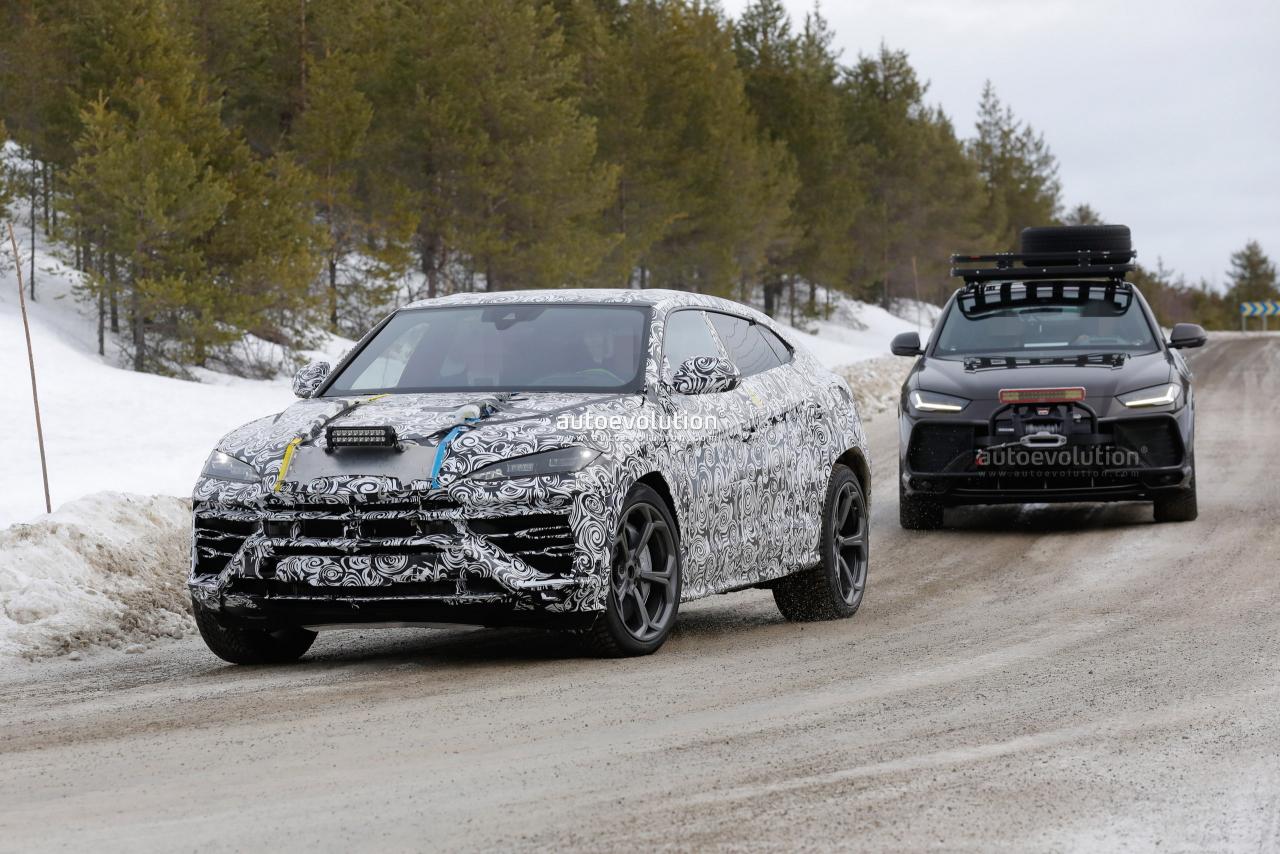 lambos-urus-phev-is-not-even-famous-yet-and-it-already-has-its-own-bodyguard-211257_1.jpg