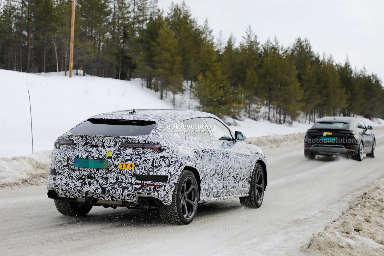 lambos-urus-phev-is-not-even-famous-yet-and-it-already-has-its-own-bodyguard_4.jpg